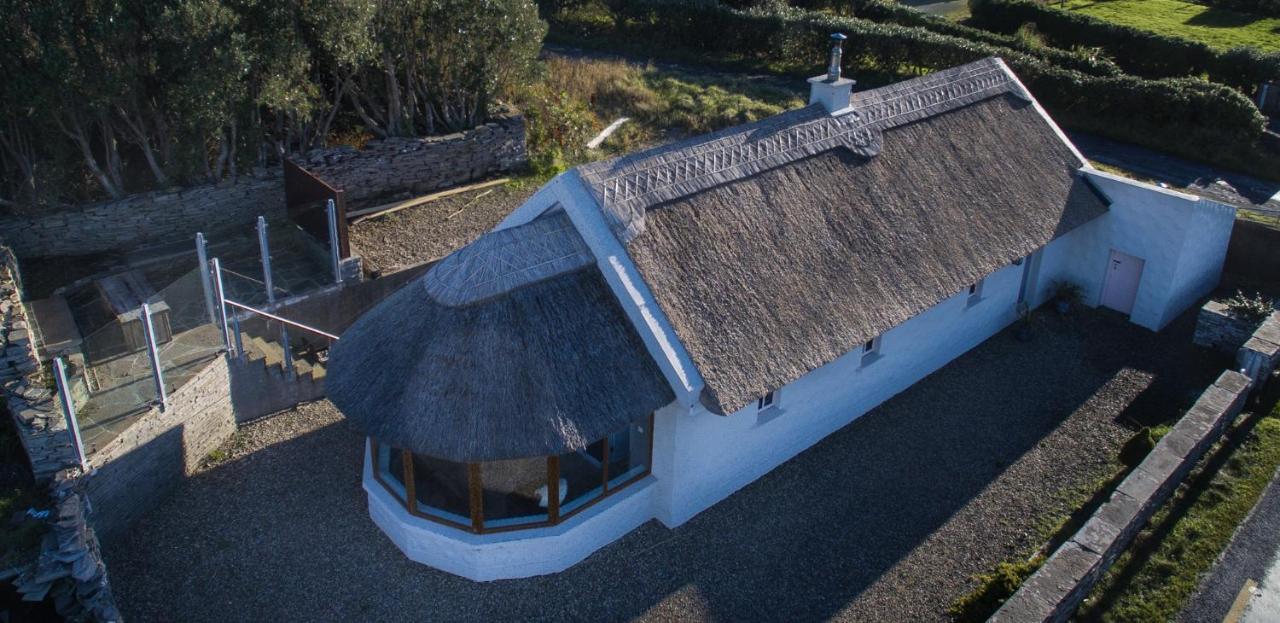 Storytellers Cottage Ballycotteen Exterior photo