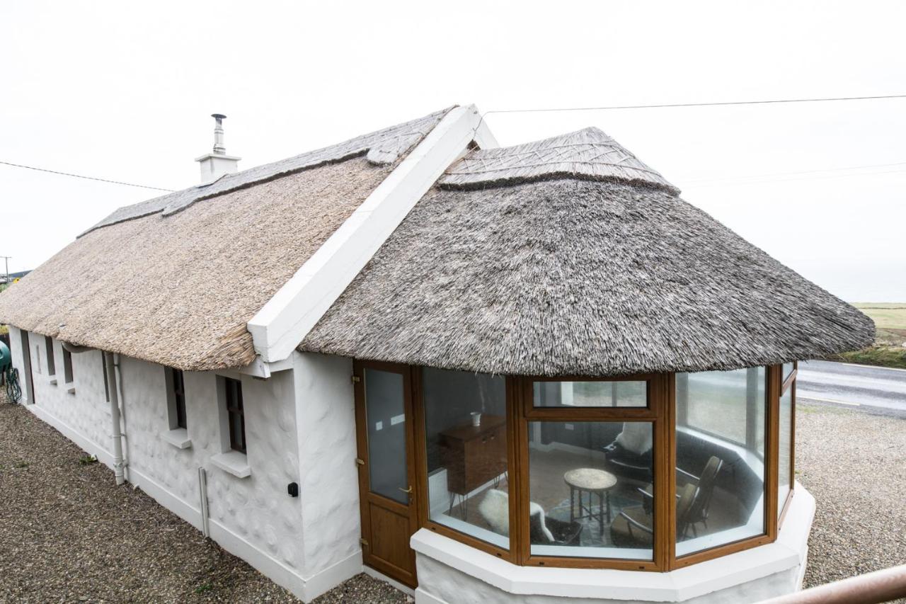 Storytellers Cottage Ballycotteen Exterior photo